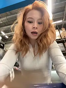 Snapshot of Eliiizaaa chatting on 11-09-25, 08:13 Eliiizaaa online show from 11-09-25, 08:13