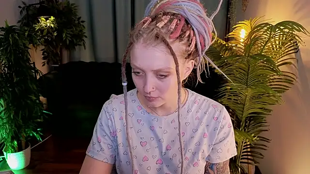 Kiki shay online show from 11-14-25, 01:37