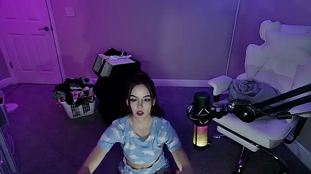 AngieFae  online show from 11-11-25, 03:23