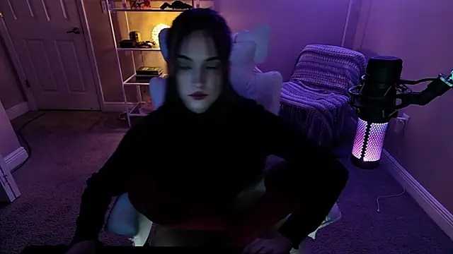 Snapshot of AngieFae_ chatting on 02-13-26, 02:44 AngieFae online show from 02-13-26, 02:44