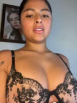 morenaQueen  online show from 11-25-25, 08:20