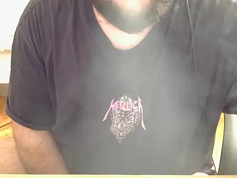 Snapshot of moneyman_11 chatting on 05-17-26, 10:26 moneyman 11 online show from 05-17-26, 10:26