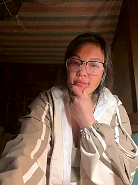 Snapshot of asuka-show chatting on 10-26-25, 02:50 asuka-show online show from 10-26-25, 02:50