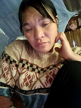 chipu06 online show from 11-20-25, 05:08