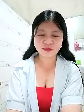 lisa-bae00 online show from 03-29-26, 12:40