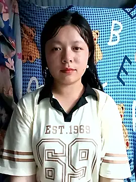 Snapshot of lisa-bae00 chatting on 05-20-26, 12:13 lisa-bae00 online show from 05-20-26, 12:13