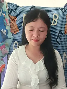 Snapshot of lisa-bae00 chatting on 05-28-26, 03:36 lisa-bae00 online show from 05-28-26, 03:36