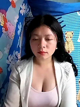 lisa-bae00 online show from 02-26-26, 11:49