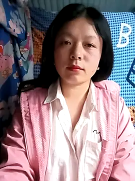 Snapshot of lisa-bae00 chatting on 04-30-26, 04:14 lisa-bae00 online show from 04-30-26, 04:14