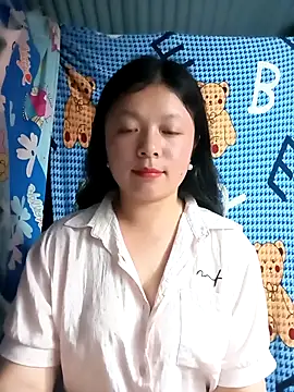 Snapshot of lisa-bae00 chatting on 05-11-26, 01:12 lisa-bae00 online show from 05-11-26, 01:12
