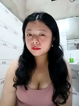 lisa-bae00 online show from 02-13-26, 11:54