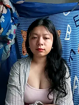 lisa-bae00 online show from 02-06-26, 11:56