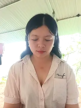 Snapshot of lisa-bae00 chatting on 04-30-26, 04:08 lisa-bae00 online show from 04-30-26, 04:08