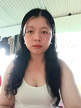 Snapshot of lisa-bae00 chatting on 05-12-26, 04:53 lisa-bae00 online show from 05-12-26, 04:53