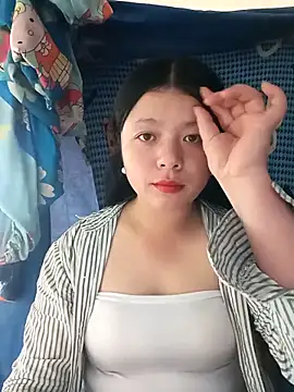 lisa-bae00 online show from 02-15-26, 08:46