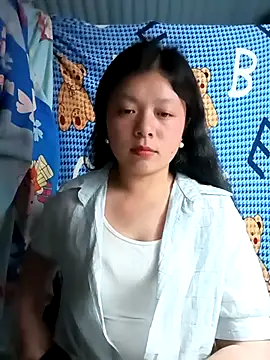 Snapshot of lisa-bae00 chatting on 05-05-26, 02:31 lisa-bae00 online show from 05-05-26, 02:31