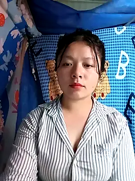 lisa-bae00 online show from 03-05-26, 10:45