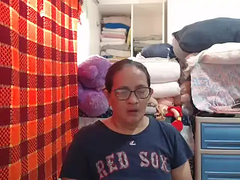 Kinkybela2025 online show from 11-28-25, 11:16