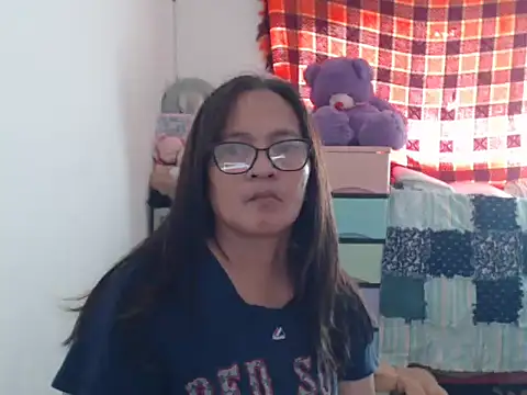 Kinkybela2025 online show from 11-18-25, 12:37