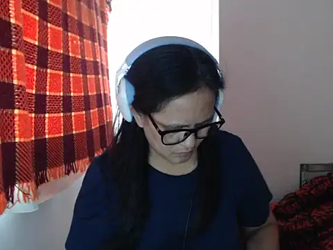 Kinkybela2025 online show from 05-15-26, 11:36