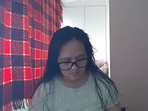 Kinkybela2025 online show from 04-15-26, 12:38