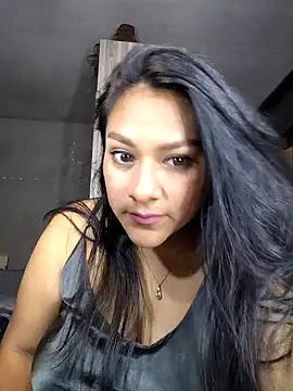 Snapshot of Malevas chatting on 11-02-25, 04:50 Malevas online show from 11-02-25, 04:50