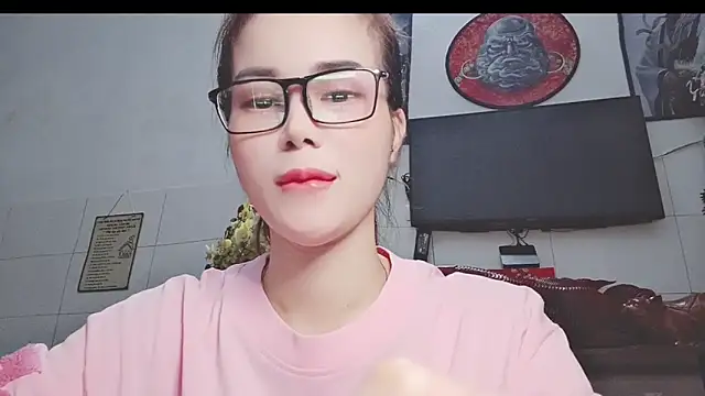 Family-Lovee online show from 04-25-26, 04:04