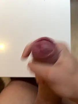 iCum uCum online show from 12-18-25, 07:46