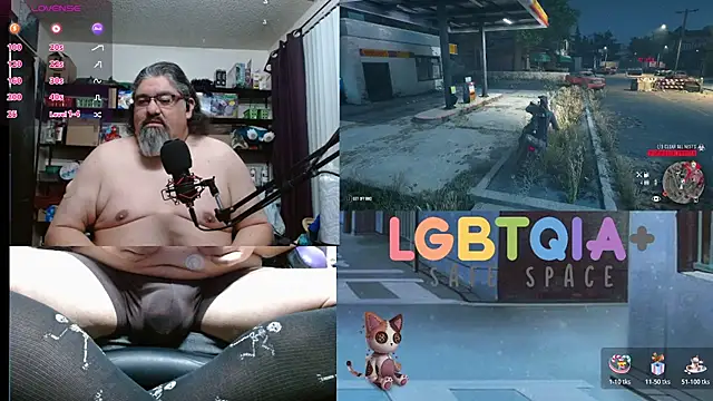 geekycastillo online show from 11-18-25, 03:54