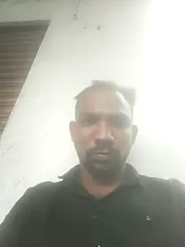 Snapshot of pappy143 chatting on 11-03-25, 06:29 pappy143 online show from 11-03-25, 06:29