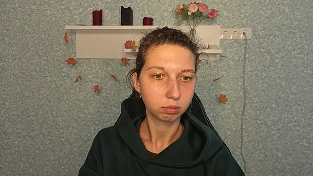 CuteEllii online show from 11-20-25, 09:43