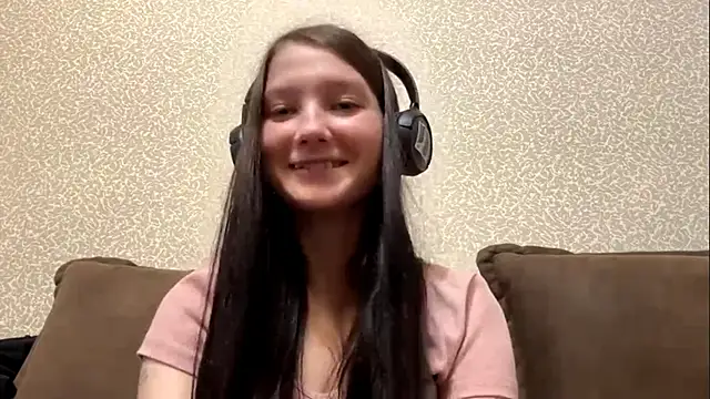 auroracus online show from 10-22-25, 08:14