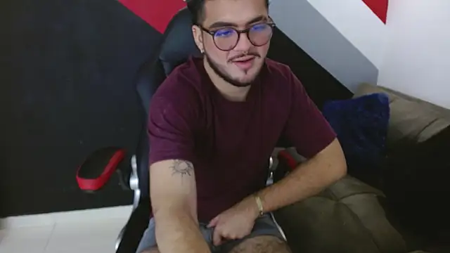 Zac Golden online show from 12-19-25, 12:36