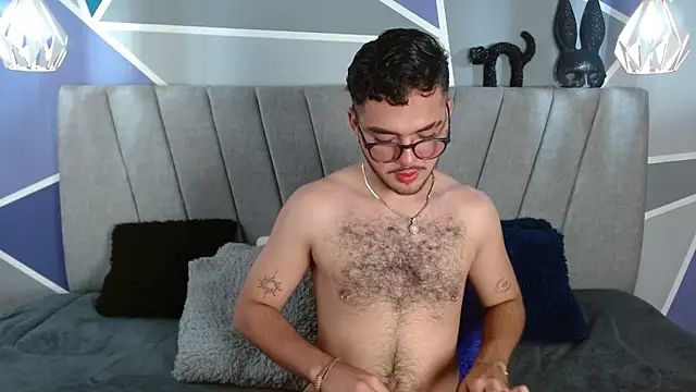 Zac Golden online show from 11-29-25, 05:35