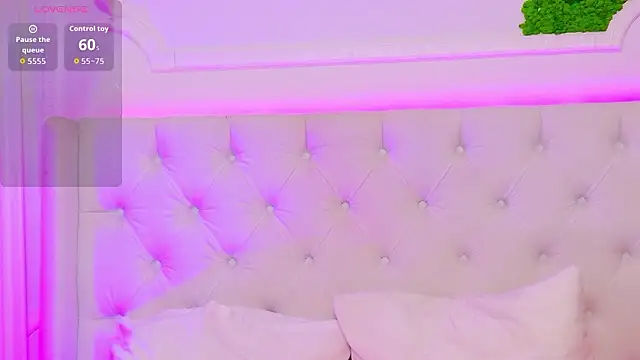 ElisaCharm online show from 02-13-26, 03:50