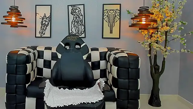 Bianca Millf online show from 04-13-26, 04:05