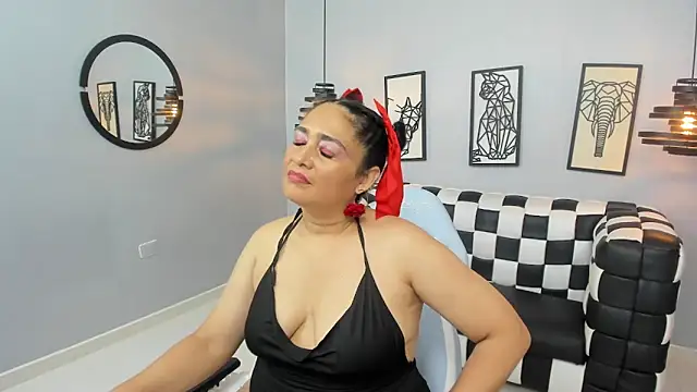 Bianca Millf online show from 06-05-26, 05:01