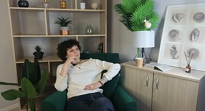 PhebeCharron online show from 10-21-25, 03:11