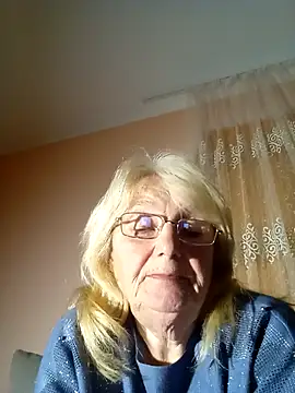 Snapshot of AmyLove353 chatting on 10-24-25, 09:58 AmyLove353 online show from 10-24-25, 09:58