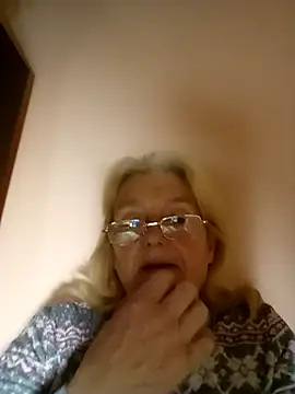 AmyLove353 online show from 02-12-26, 04:34