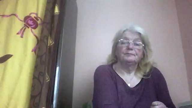 AmyLove353 online show from 04-01-26, 06:15