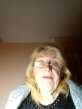 AmyLove353 online show from 11-09-25, 08:57