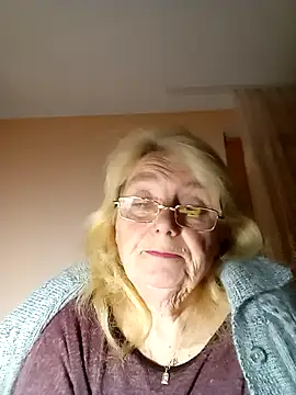 AmyLove353 online show from 11-04-25, 04:16