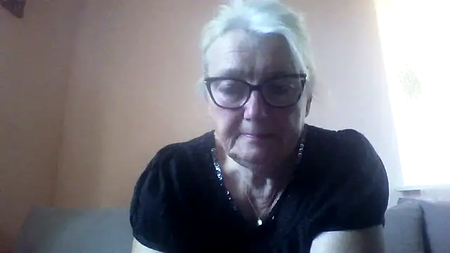 AmyLove353 online show from 06-16-26, 04:23