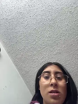 Violeet-Smith online show from 02-05-26, 04:25