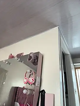 Violeet-Smith online show from 02-14-26, 03:56