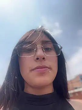 Violeet-Smith online show from 03-26-26, 06:28