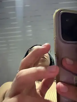 Violeet-Smith online show from 04-02-26, 02:30