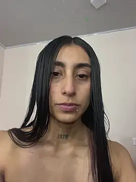 Violeet-Smith online show from 10-31-25, 08:05