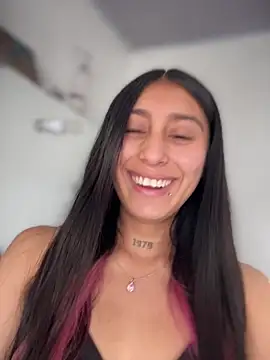 Violeet-Smith online show from 03-21-26, 03:16